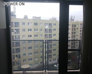 white color switchable electrochromic film