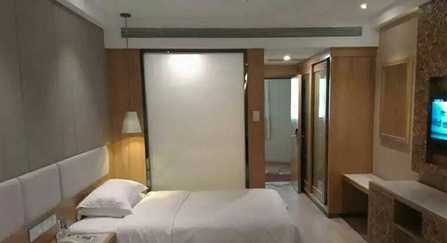 Smart Tint Glass for Hotel Restroom