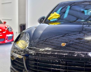 uvioresistant glossy car paint protection film